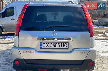 Позашляховик / Кросовер Nissan X-Trail 2009 в 