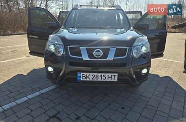 Позашляховик / Кросовер Nissan X-Trail 2011 в 