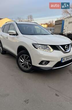 Позашляховик / Кросовер Nissan X-Trail 2017 в Львові