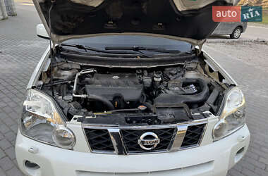 Позашляховик / Кросовер Nissan X-Trail 2008 в 