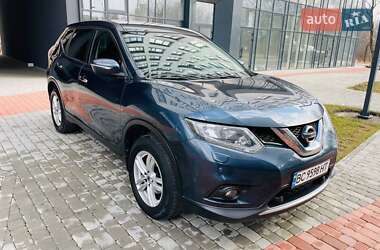 Позашляховик / Кросовер Nissan X-Trail 2015 в Львові