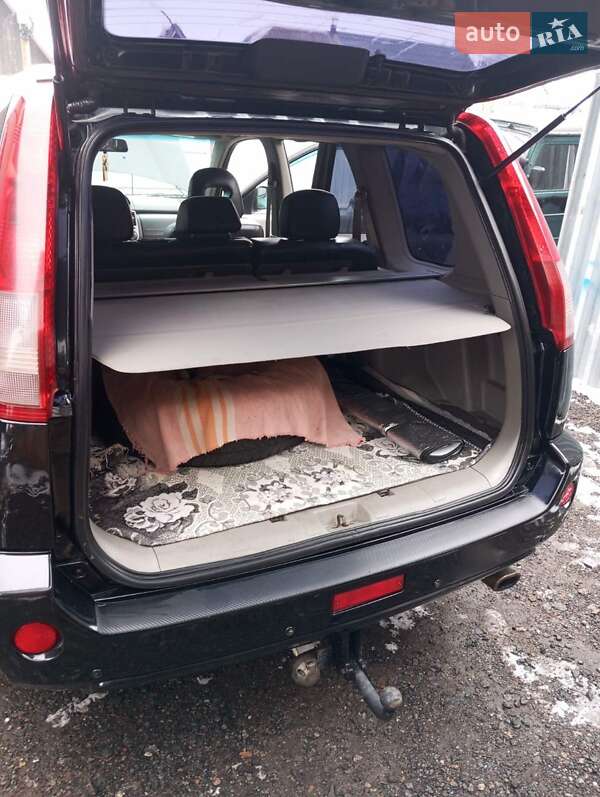 Позашляховик / Кросовер Nissan X-Trail 2003 в Макарові