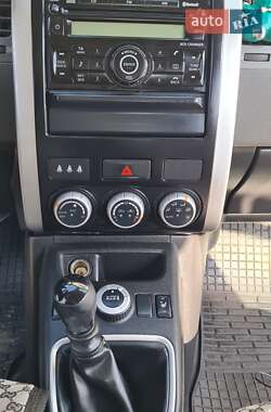 Позашляховик / Кросовер Nissan X-Trail 2007 в 