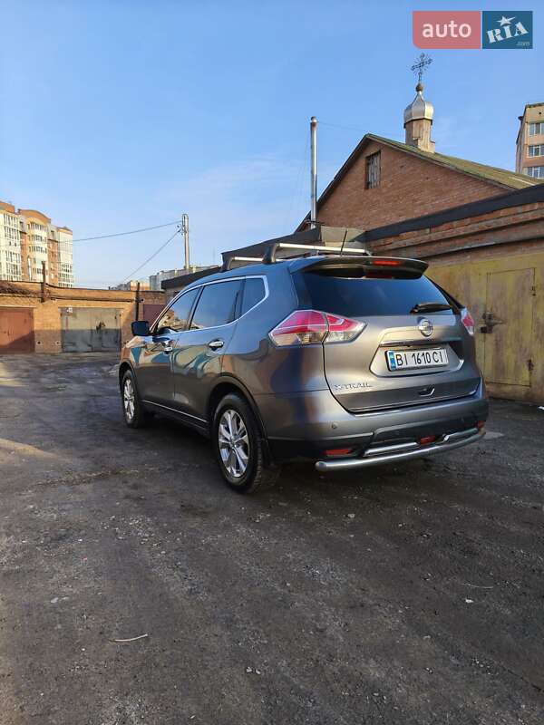 Позашляховик / Кросовер Nissan X-Trail 2016 в Полтаві