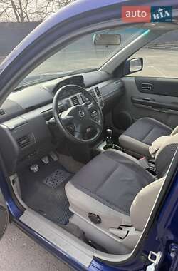 Позашляховик / Кросовер Nissan X-Trail 2005 в 