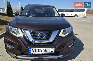 Внедорожник / Кроссовер Nissan X-Trail 2018 в 