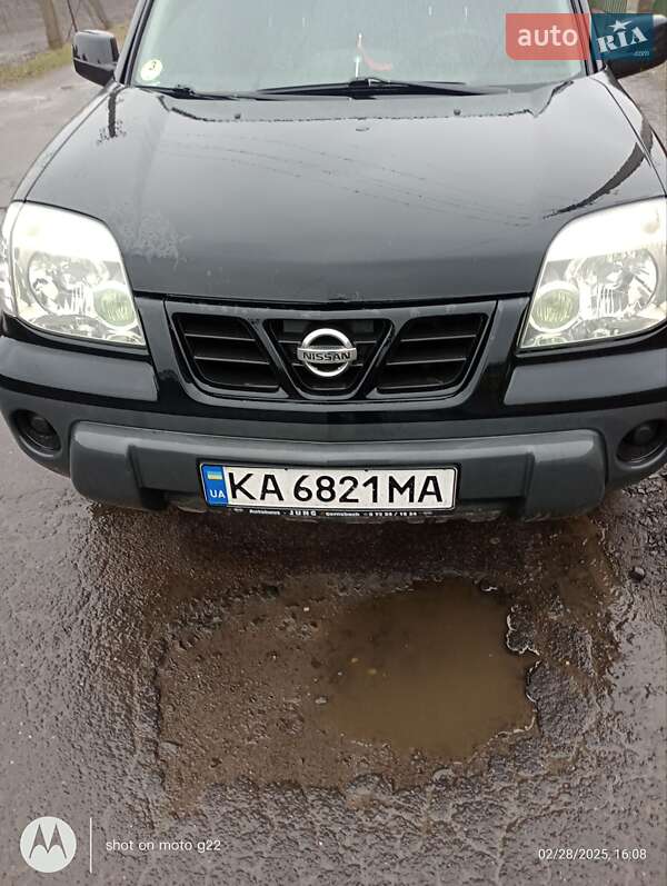 Позашляховик / Кросовер Nissan X-Trail 2002 в Києві