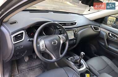 Внедорожник / Кроссовер Nissan X-Trail 2015 в 