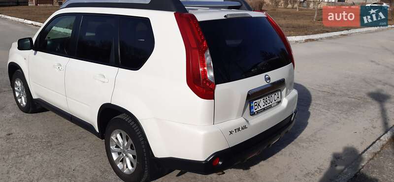 Позашляховик / Кросовер Nissan X-Trail 2012 в Вараші