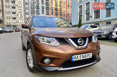 Внедорожник / Кроссовер Nissan X-Trail 2016 в Львове