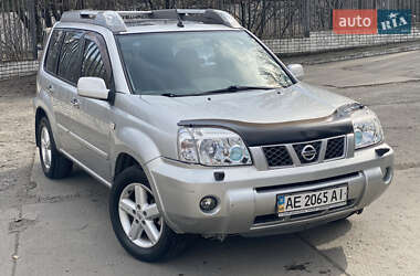 Внедорожник / Кроссовер Nissan X-Trail 2004 в Днепре