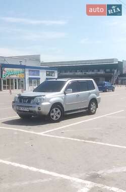 Позашляховик / Кросовер Nissan X-Trail 2005 в 