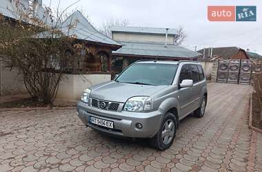 Внедорожник / Кроссовер Nissan X-Trail 2004 в Каменец-Подольском