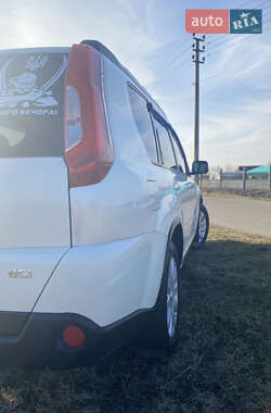 Позашляховик / Кросовер Nissan X-Trail 2012 в 