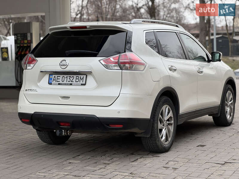 Позашляховик / Кросовер Nissan X-Trail 2017 в Дніпрі