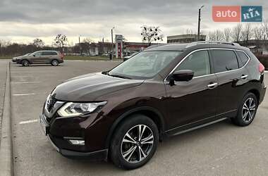 Позашляховик / Кросовер Nissan X-Trail 2020 в 