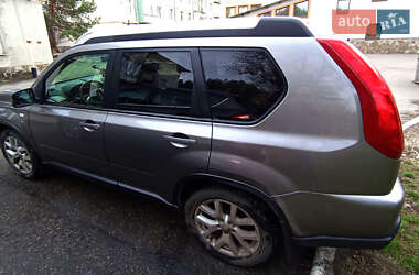 Внедорожник / Кроссовер Nissan X-Trail 2013 в 