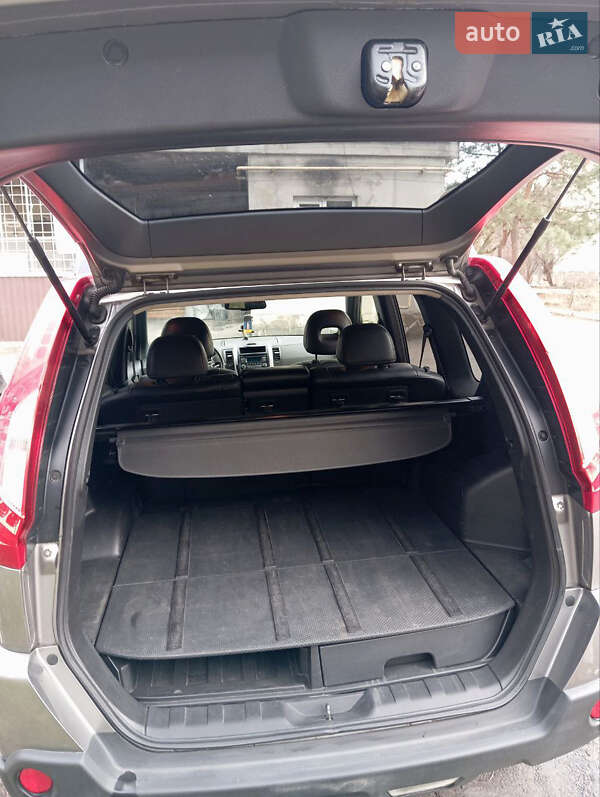 Внедорожник / Кроссовер Nissan X-Trail 2013 в Харькове