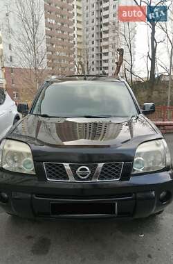 Внедорожник / Кроссовер Nissan X-Trail 2005 в 