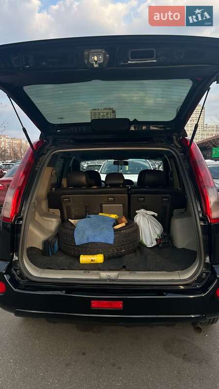 Внедорожник / Кроссовер Nissan X-Trail 2005 в Киеве