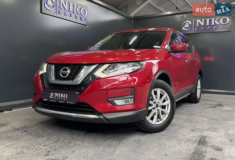 Позашляховик / Кросовер Nissan X-Trail 2018 в 