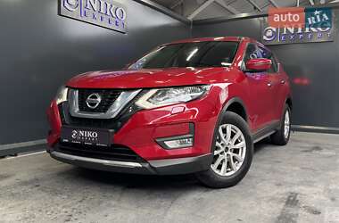 Позашляховик / Кросовер Nissan X-Trail 2018 в 