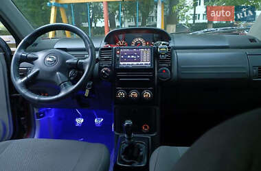 Внедорожник / Кроссовер Nissan X-Trail 2003 в 