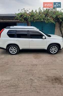 Внедорожник / Кроссовер Nissan X-Trail 2012 в 