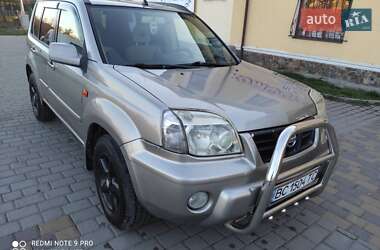 Позашляховик / Кросовер Nissan X-Trail 2003 в 
