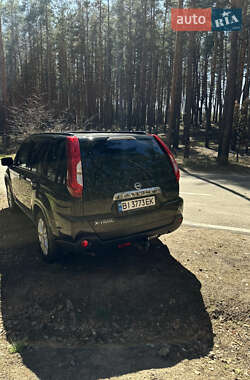 Внедорожник / Кроссовер Nissan X-Trail 2010 в 