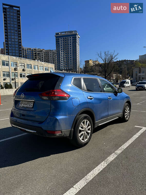 Позашляховик / Кросовер Nissan X-Trail 2017 в Києві