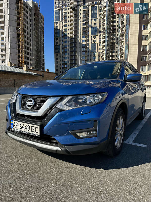 Позашляховик / Кросовер Nissan X-Trail 2017 в Києві