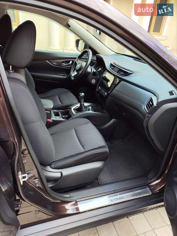 Внедорожник / Кроссовер Nissan X-Trail 2018 в Одессе
