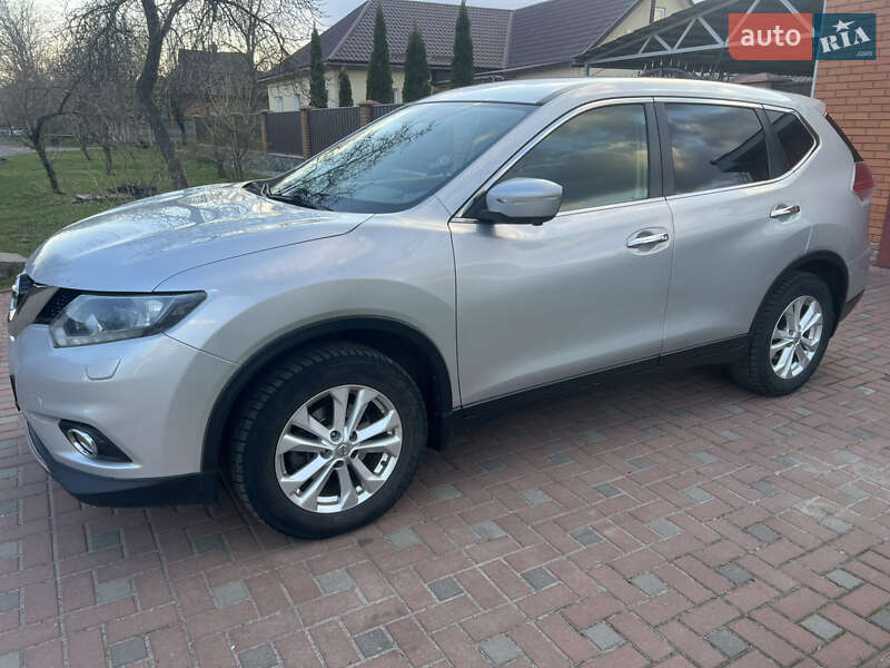 Nissan X-Trail 2015