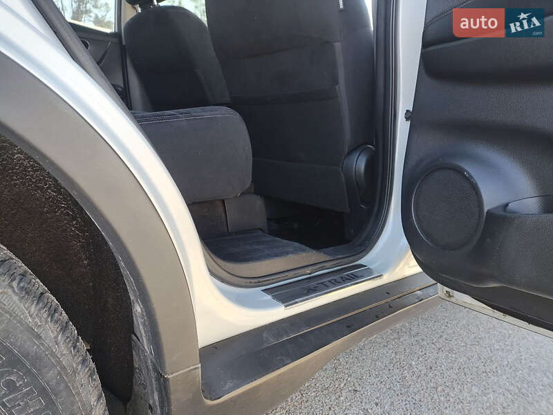 Внедорожник / Кроссовер Nissan X-Trail 2014 в Житомире
