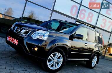 Позашляховик / Кросовер Nissan X-Trail 2012 в 