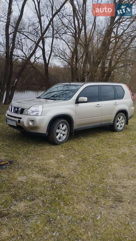 Внедорожник / Кроссовер Nissan X-Trail 2007 в 