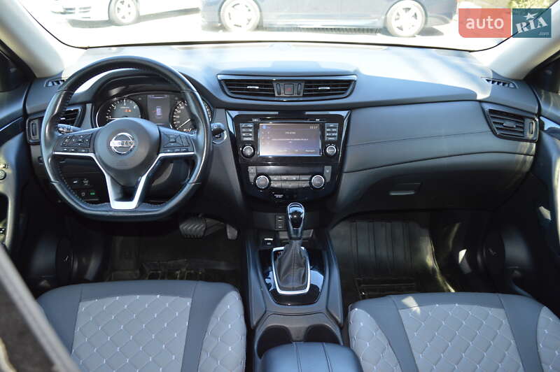Внедорожник / Кроссовер Nissan X-Trail 2017 в Одессе