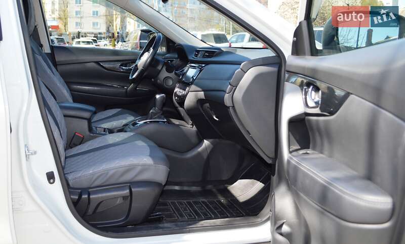 Внедорожник / Кроссовер Nissan X-Trail 2017 в Одессе