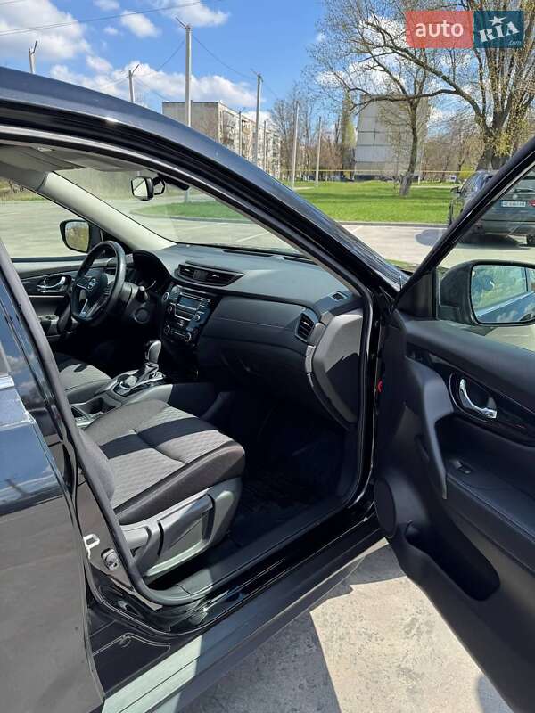 Внедорожник / Кроссовер Nissan X-Trail 2018 в Синельниково