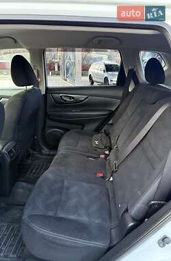 Внедорожник / Кроссовер Nissan X-Trail 2015 в 