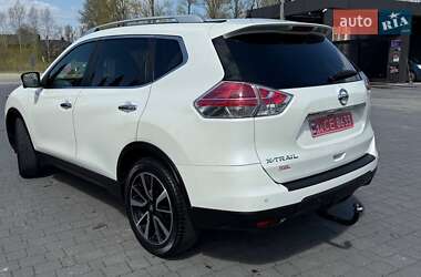 Внедорожник / Кроссовер Nissan X-Trail 2016 в 