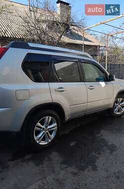 Внедорожник / Кроссовер Nissan X-Trail 2014 в 