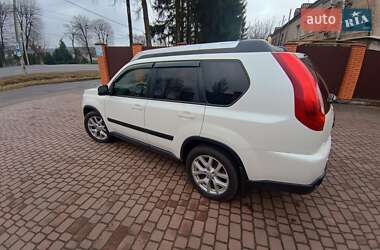 Внедорожник / Кроссовер Nissan X-Trail 2012 в 