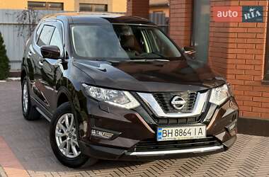 Позашляховик / Кросовер Nissan X-Trail 2018 в 