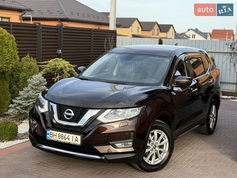 Позашляховик / Кросовер Nissan X-Trail 2018 в 