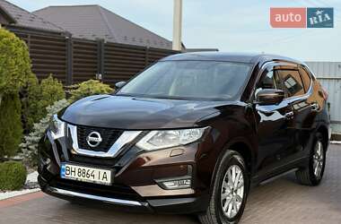 Позашляховик / Кросовер Nissan X-Trail 2018 в 