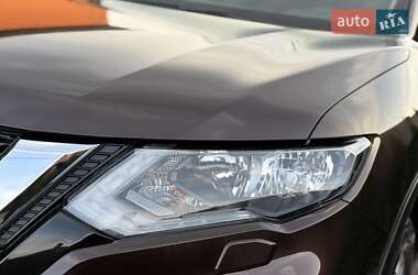 Позашляховик / Кросовер Nissan X-Trail 2018 в 