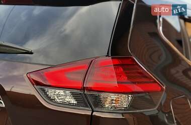 Позашляховик / Кросовер Nissan X-Trail 2018 в 