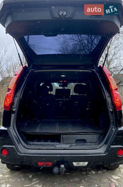 Позашляховик / Кросовер Nissan X-Trail 2008 в 